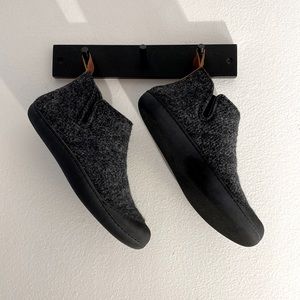 Huckberry GREYS Wool Outdoor Slipper Boot in Charcoal Black wool M4 / W6 women 6